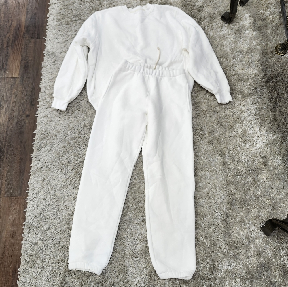 Madhappy 😡 😁 blank no logo crewneck sweatshirt jogger set size Medium/Large